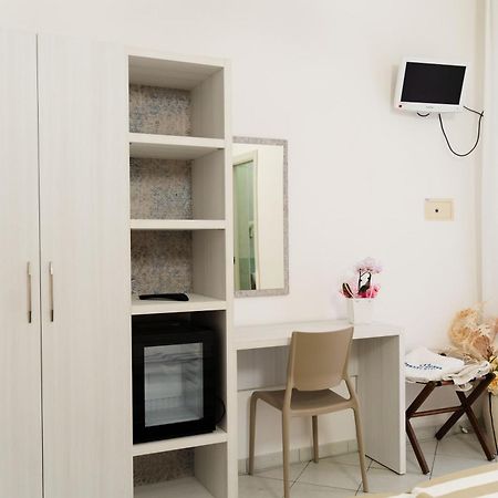 Strand Hotel Gabicce Mare Esterno foto