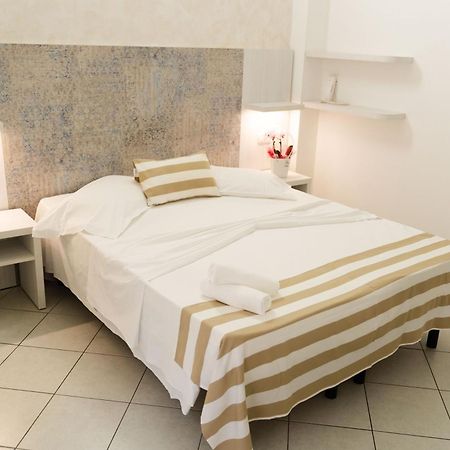 Strand Hotel Gabicce Mare Esterno foto