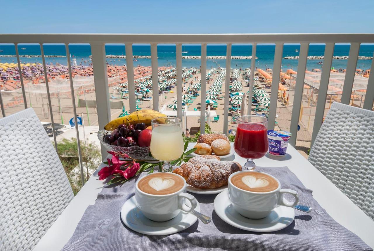 Strand Hotel Gabicce Mare Esterno foto