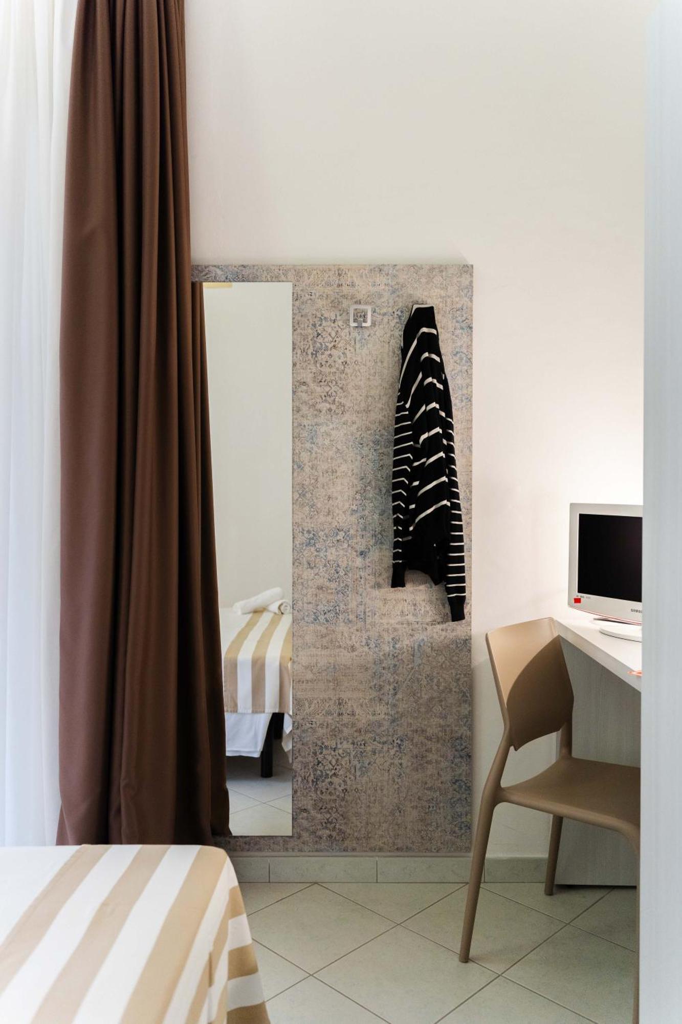 Strand Hotel Gabicce Mare Esterno foto