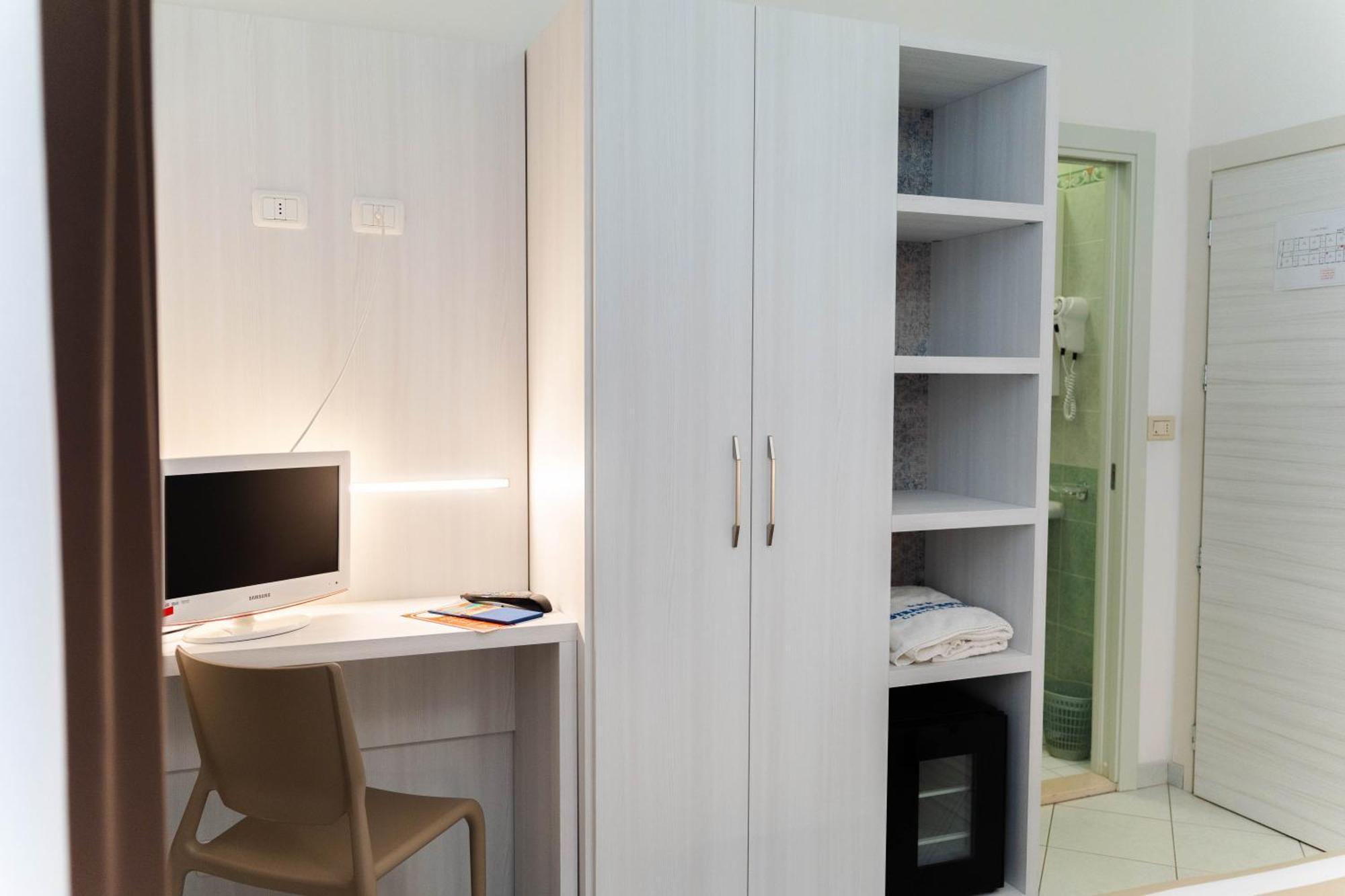Strand Hotel Gabicce Mare Esterno foto