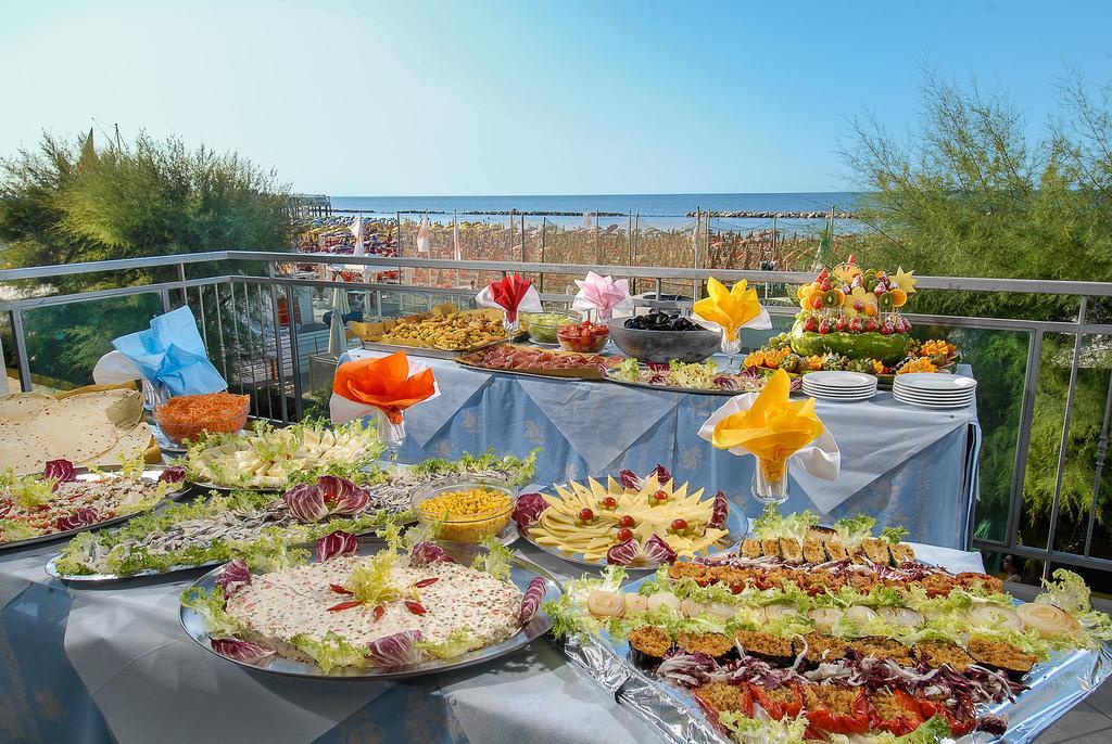 Strand Hotel Gabicce Mare Esterno foto