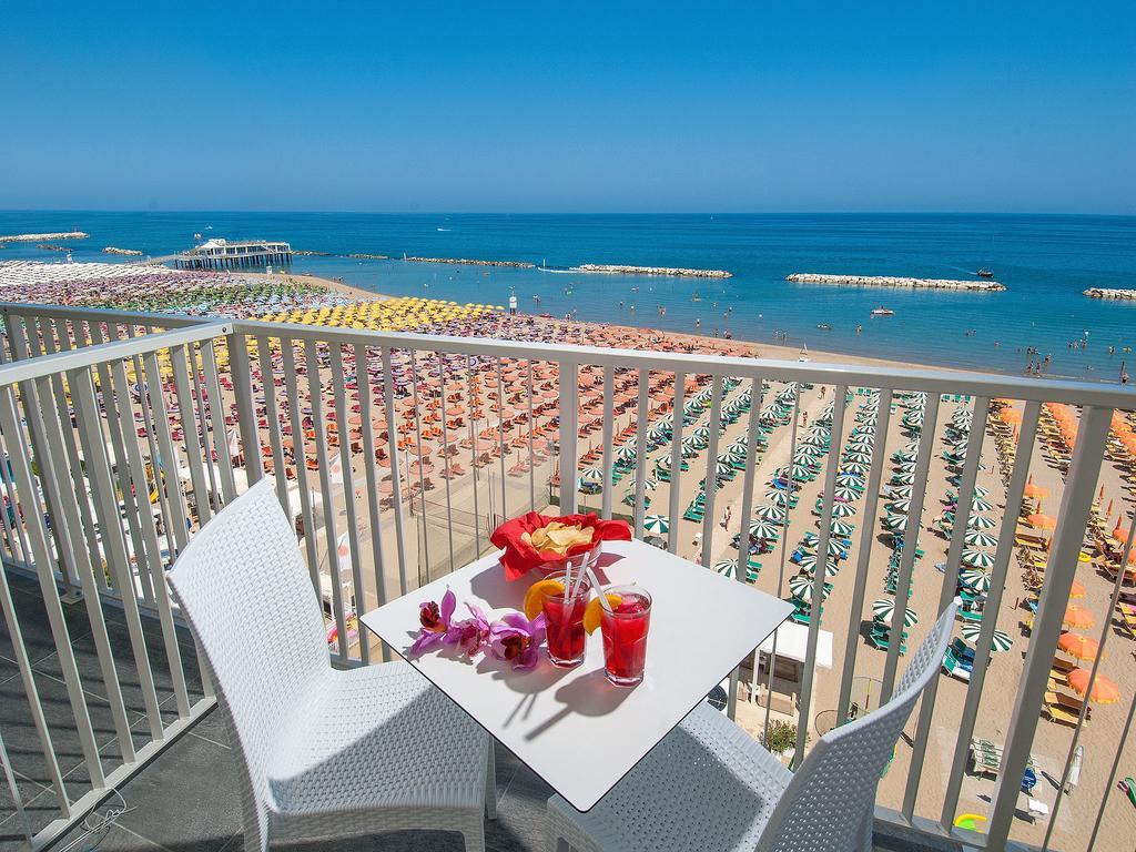 Strand Hotel Gabicce Mare Esterno foto